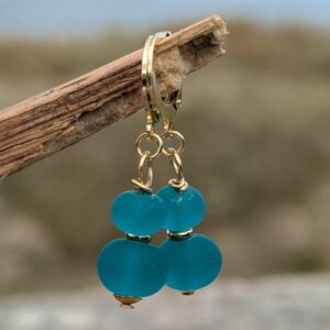 Boucles d’oreilles dormeuses en perles de verre de Murano vert marin